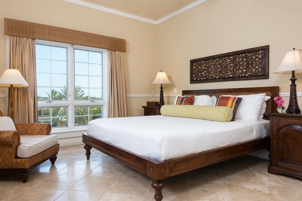 Point Grace Hotel Грейс Бей Екстериор снимка