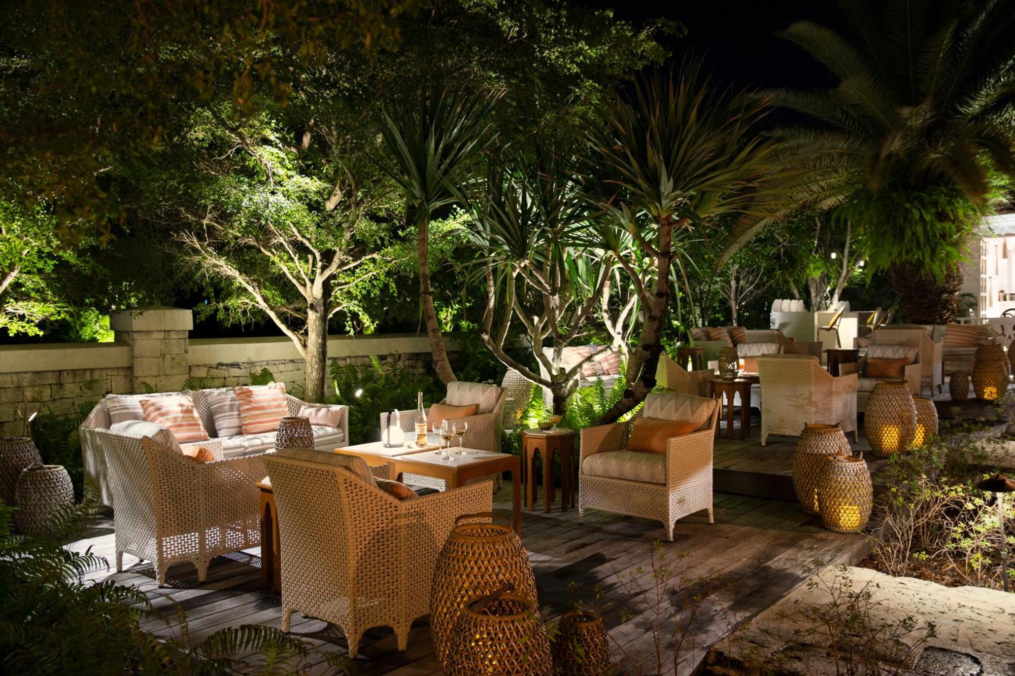 Point Grace Hotel Грейс Бей Екстериор снимка